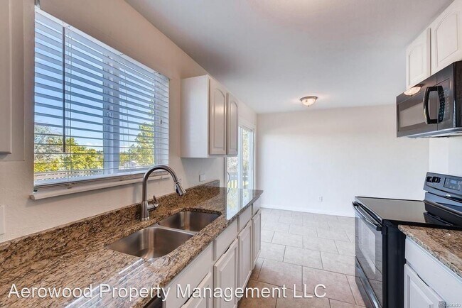 Building Photo - 3 br, 3 bath House - 4195 S Uravan Street