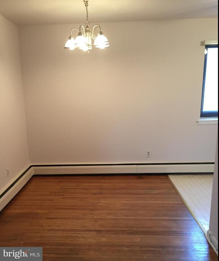 1 Lawrence Rd Unit M2A, Broomall, PA 19008 Room for Rent in Broomall