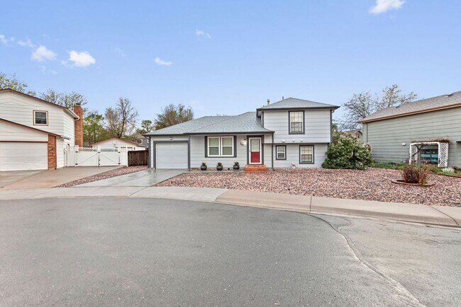 Building Photo - Charming 2-Bed, 2-Bath Home in Windsor – A...