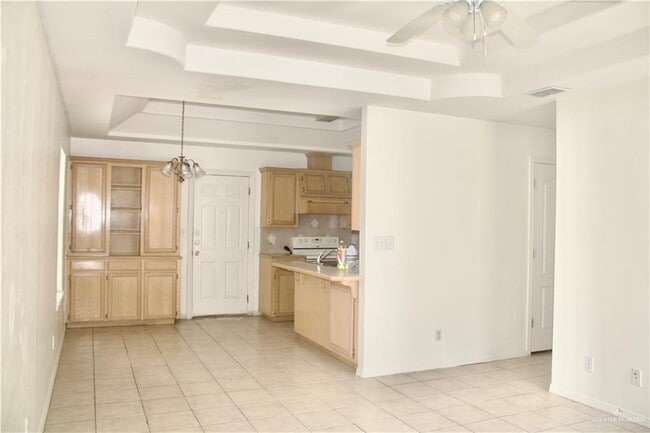 Building Photo - 2514 Cervantes Ave