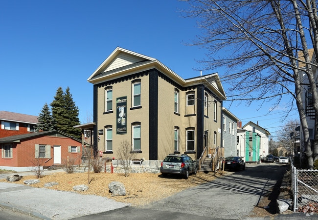 Building Photo - 52 Myrtle Street