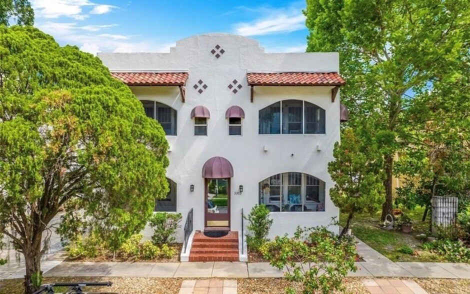 Primary Photo - 3303 W Empedrado St