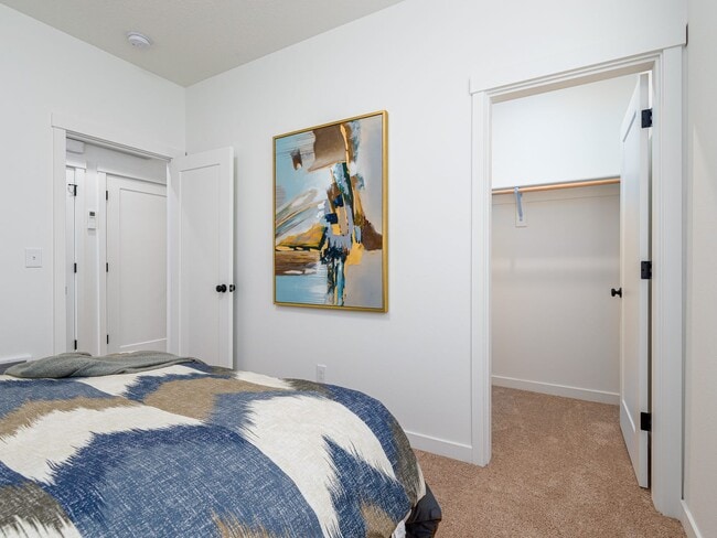 Building Photo - 10849 SW Annand Hill Ct