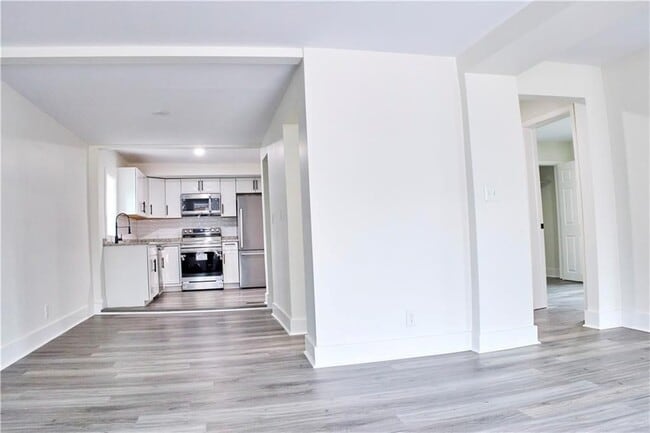 Foto del edificio - 184 Scott St NW