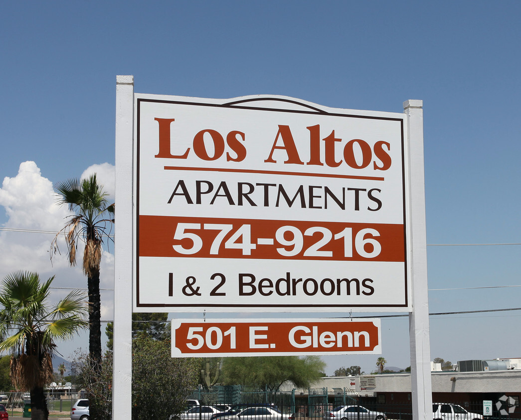 Foto del edificio - Los Altos Apartments