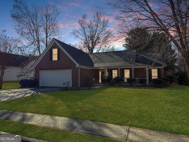 Foto del edificio - 3028 Express Ln NE