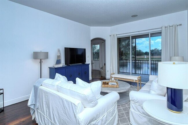 Foto del edificio - 8363 Miramar Way