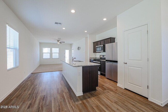 Building Photo - 20180 W Mesquite Dr