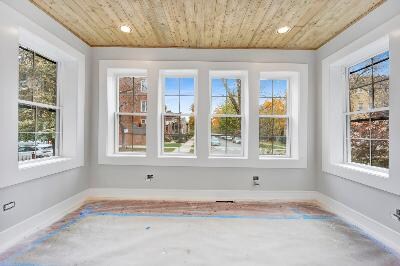 Building Photo - 4938 N Rockwell St
