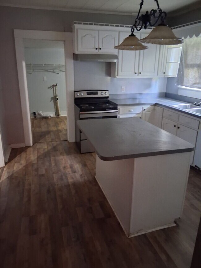 Foto del edificio - 233 5th Ave NW