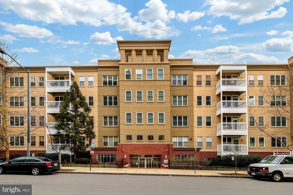 Foto principal - 2001 12th St NW