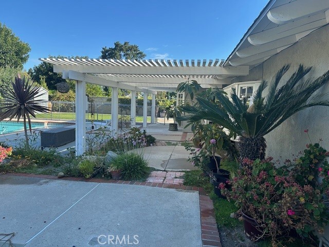 Foto del edificio - 10561 Fredrick Dr