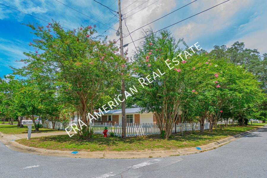 Primary Photo - 7 W Audrey Dr NW