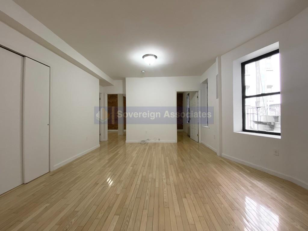 Primary Photo - 121 La Salle Street