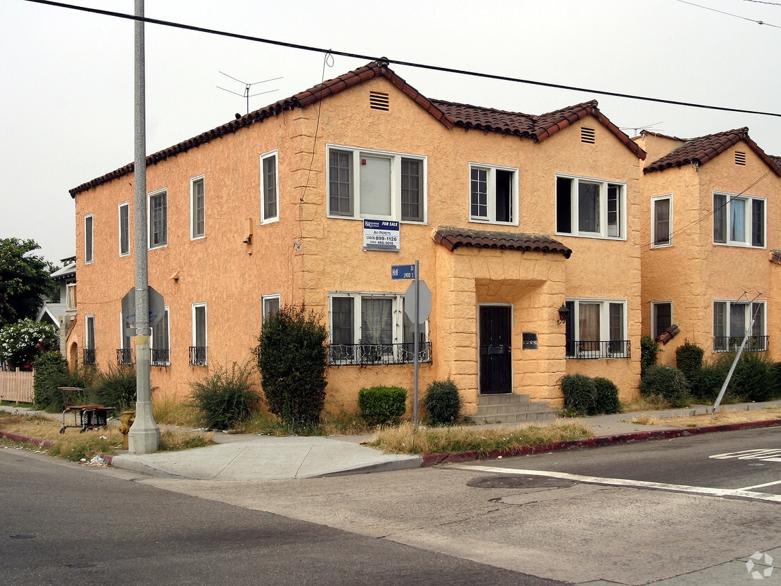Primary Photo - 350 W 39th St