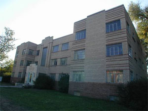 Primary Photo - 301 E 21st St