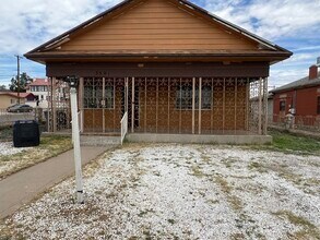 Building Photo - 3501 Porter Ave