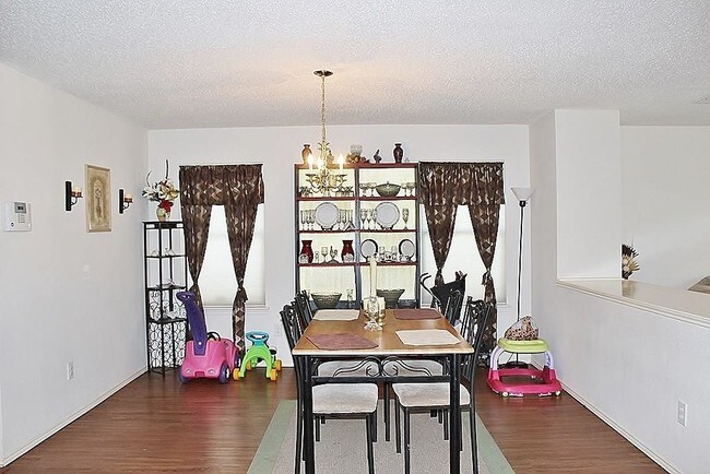 Building Photo - 7304 Marsland Ln