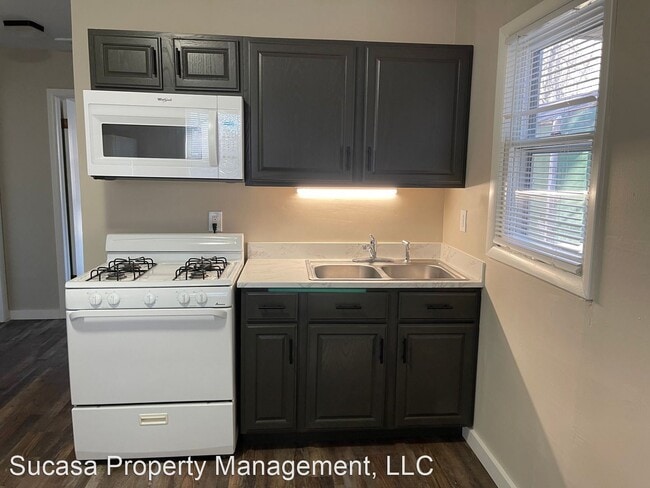 Building Photo - 2 br, 1 bath House - 2535 Rockwood Dr.