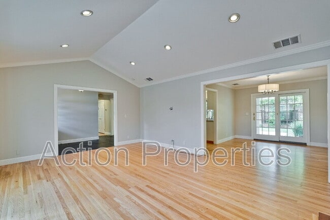 Building Photo - 2704 Doverton Square
