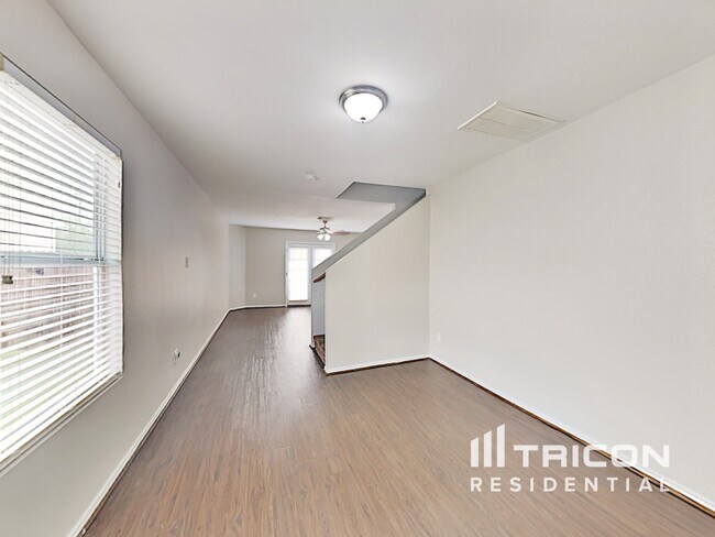 Foto del edificio - 7734 Galleon Field Ln