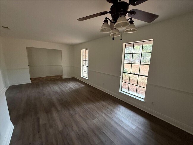 Foto del edificio - 2333 Burgett Rd