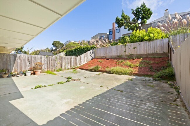 Foto del edificio - 64 Lycett Cir