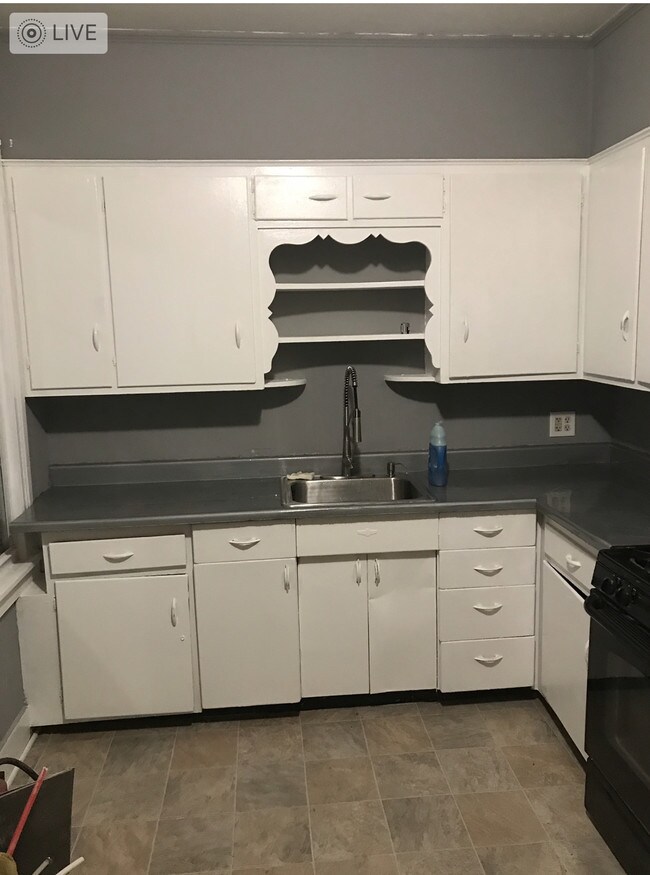 Building Photo - 1000 Washington St