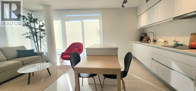 Photo du bâtiment - 180 E 2nd Ave