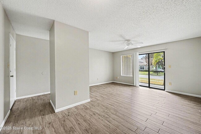 Foto del edificio - 3590 Sable Palm Ln