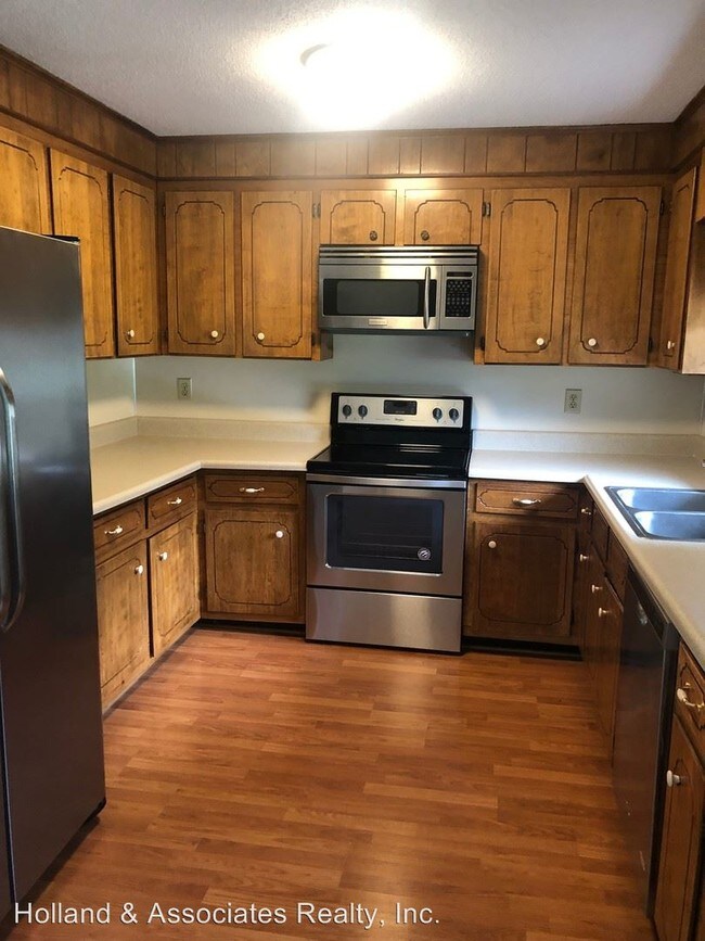 Building Photo - 3 br, 2 bath House - 412 Wedgewood Court