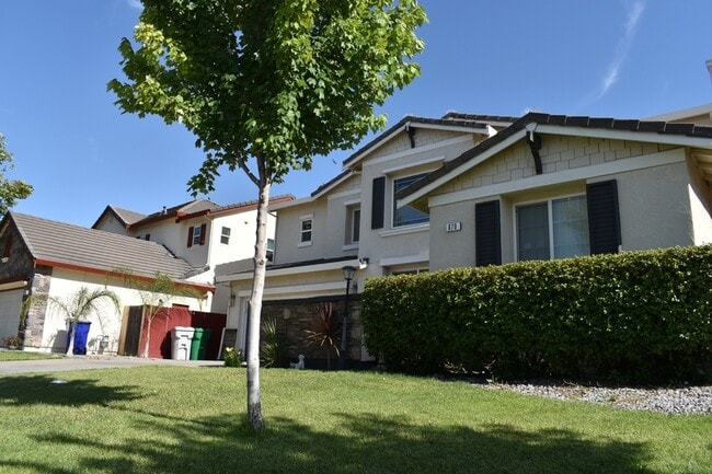 Building Photo - 870 Alabaster Ct