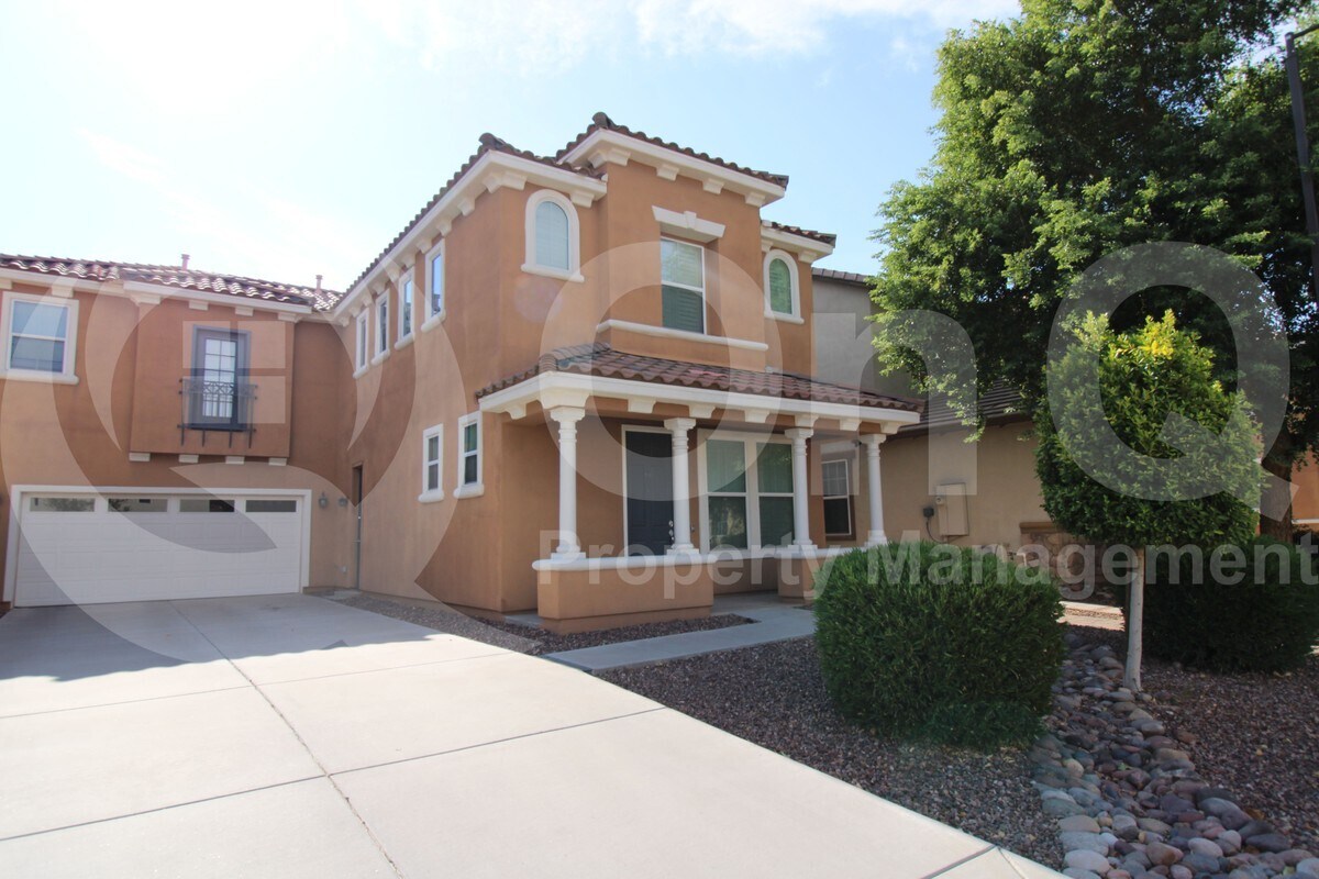 Foto principal - 9134 S Roberts Rd