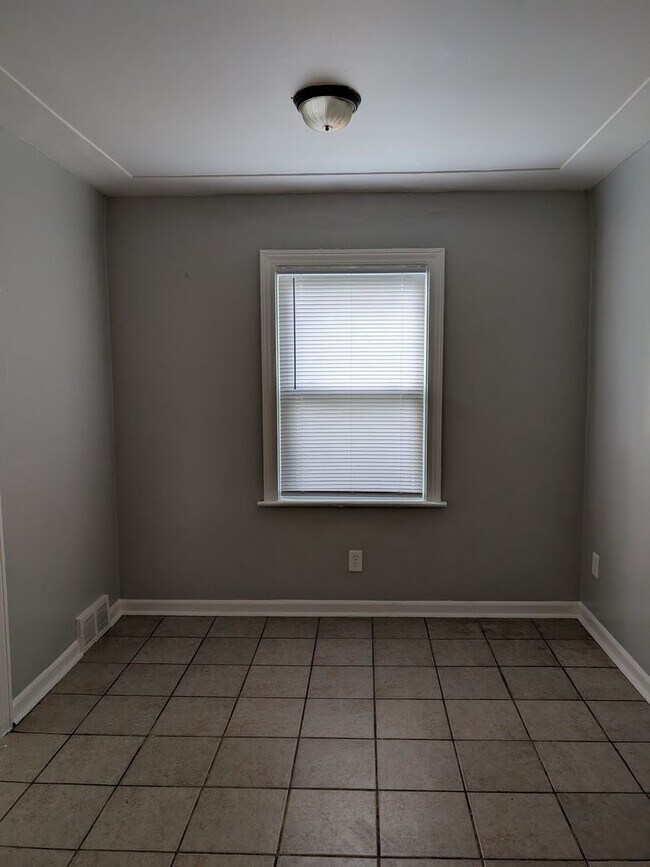 Foto del edificio - 11285 Christy- 3 BEDS & 1.5 BATH FOR RENT!