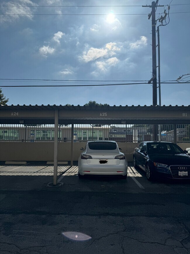 Foto del edificio - 3301 Santa Fe Ave