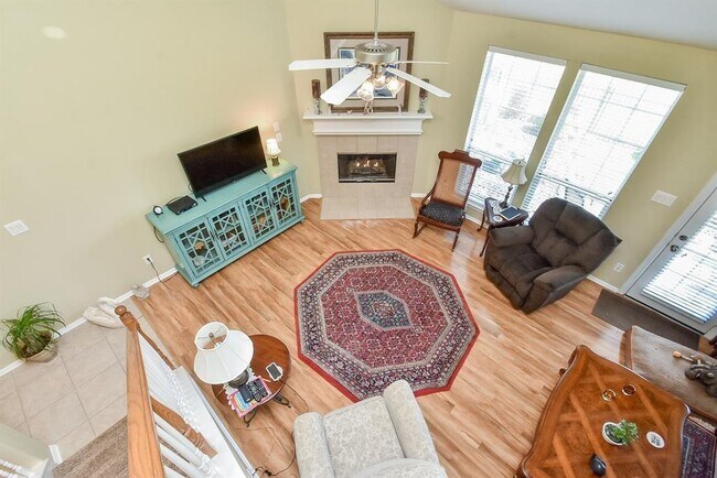 Building Photo - 8527 Willow Loch Dr