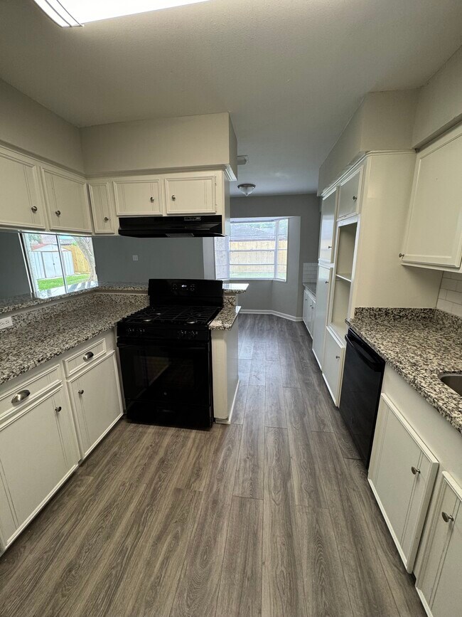 Foto del edificio - 11927 Troulon Dr