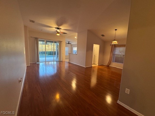 Foto del edificio - 10018 Oakhurst Way