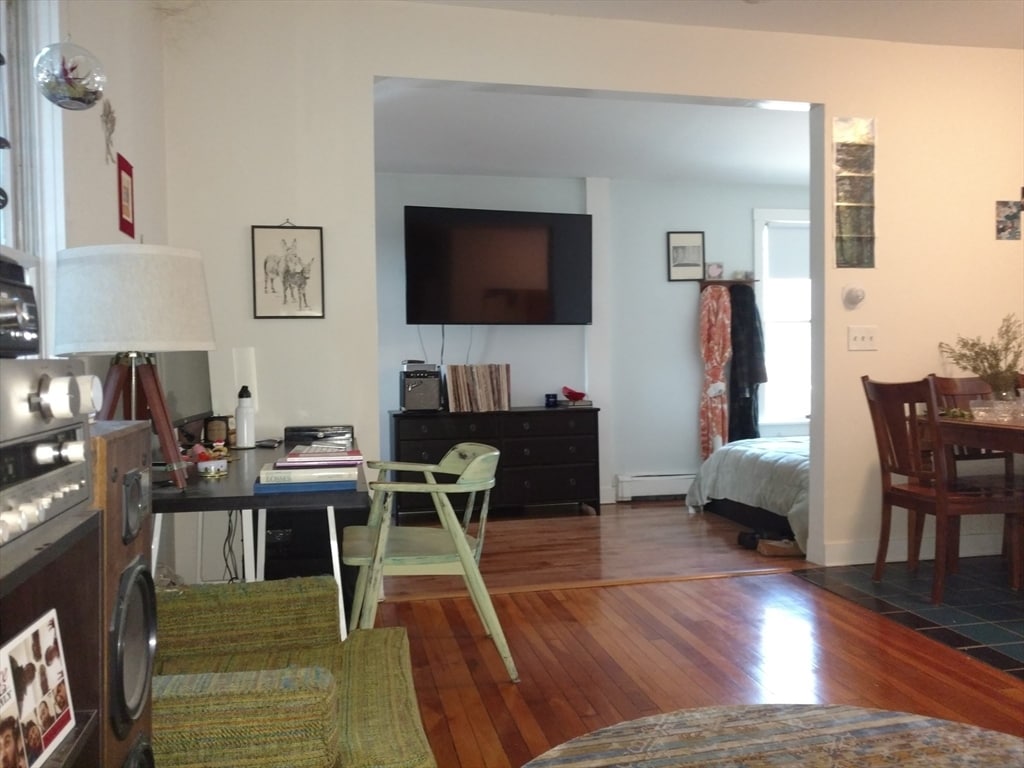 Foto principal - 22 Hingham St