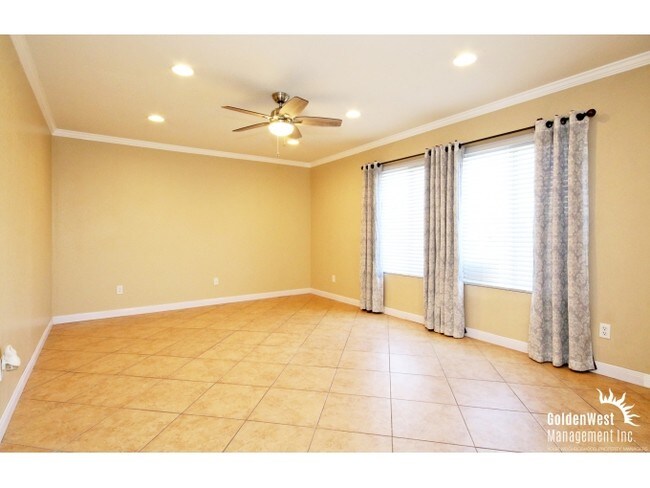 Foto del edificio - 10331 Gold Coast Way