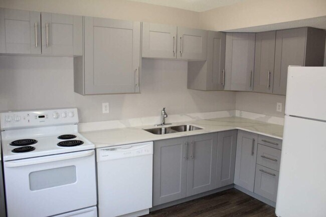 Photo du bâtiment - Bow River Townhomes