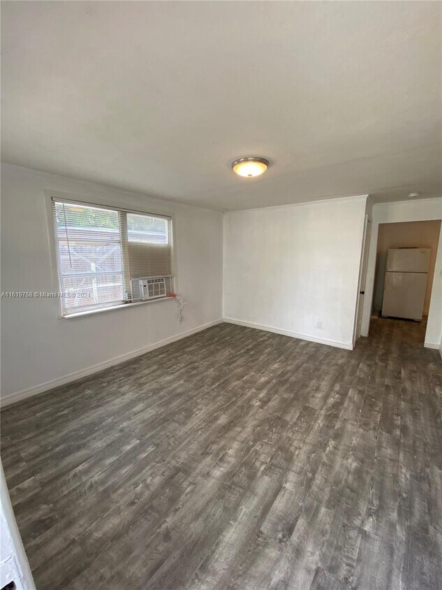 Foto principal - 5738 Garfield St