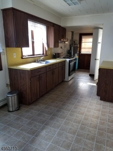 Foto del edificio - 40 Wildwood Rd
