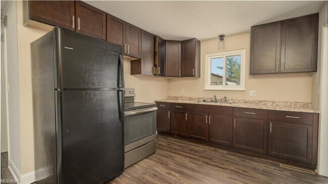Building Photo - 14499 Ordner Dr