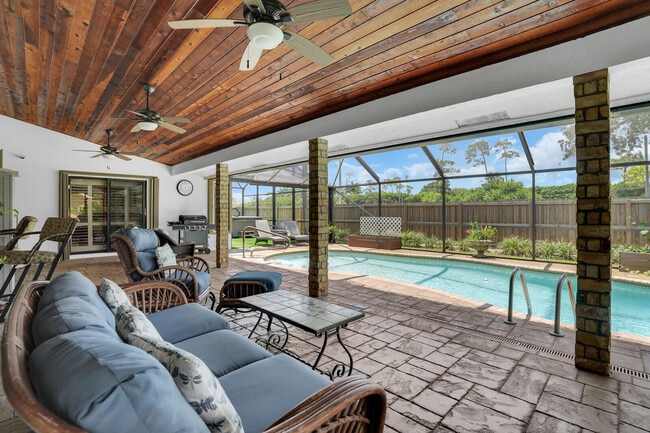 Building Photo - 4256 Gleneagles Dr