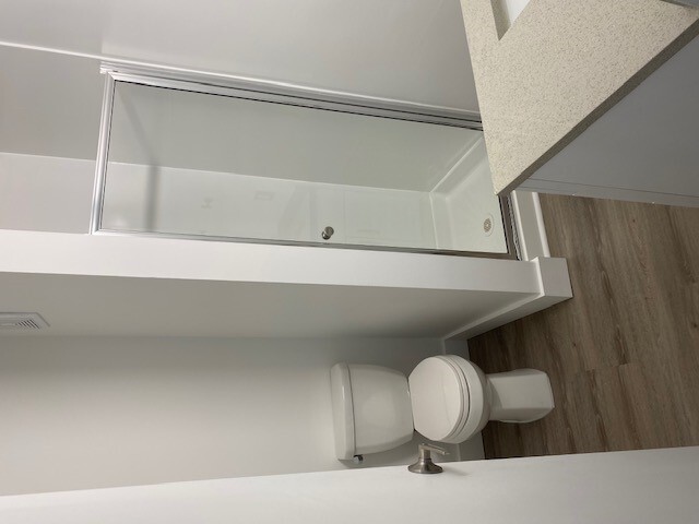 Building Photo - Waldorf Studios