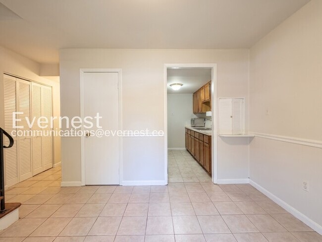 Foto del edificio - 14806 Bryan Ct