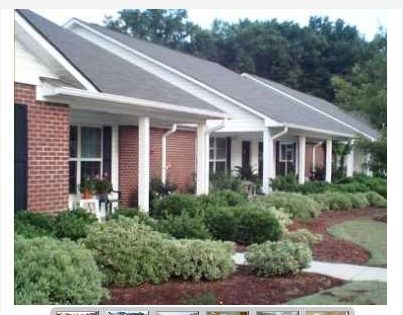 Building Photo - Overlook Pointe