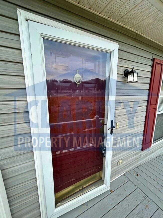 Building Photo - Convenient 3-Bedroom, 2-Bath Home in a Cen...