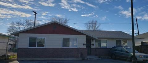 Primary Photo - 1025 Prater Way